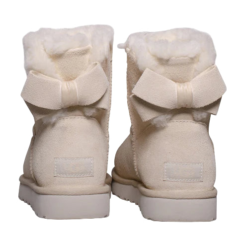 UGG Bailey Suede Bow boot Cream Size 39